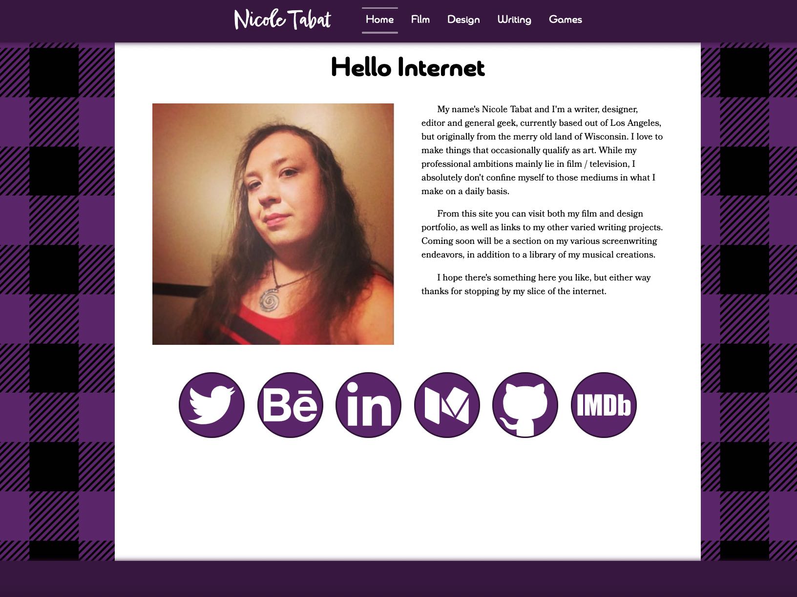 Screenshot of NicoleTabat.com